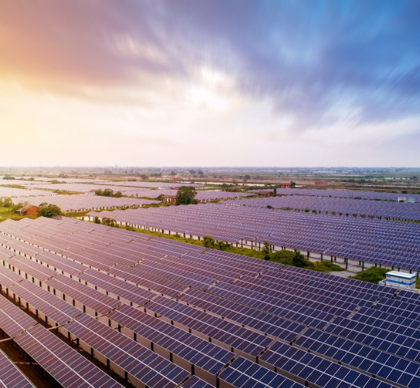 Utility-Scale-Projects-Critical-to-Achieving-the-Solar-Target-of-280-GW-by-2030